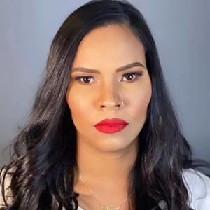 Meet your Posher, Dayane